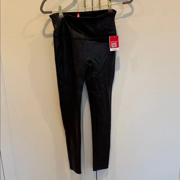 SPANX Faux Leather Leggings NWT Size Medium - Picture 2 of 6